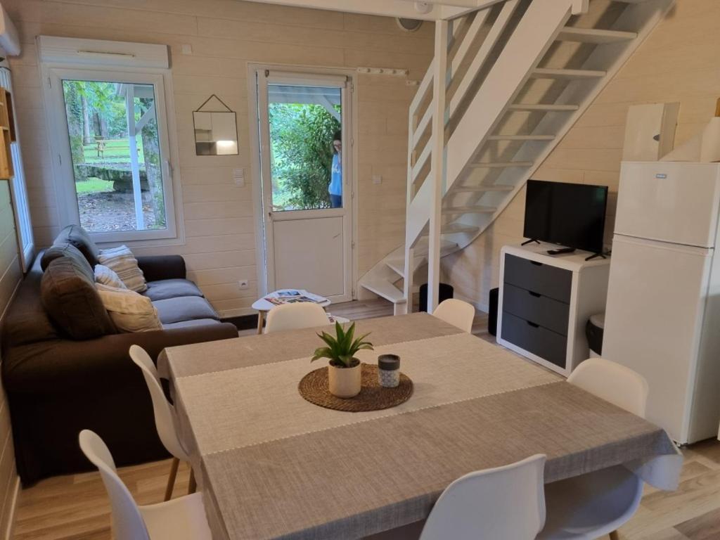 Les Chalets De Saumur, Piscine & Parc Boise, 100M Du Cadrenoir ห้อง รูปภาพ